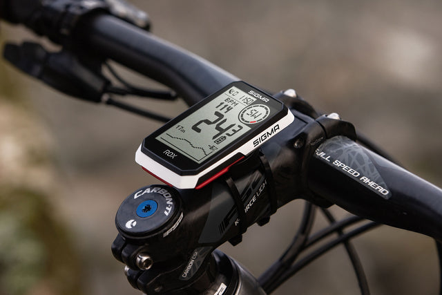SIGMA Sigma ROX 4.0 Fahrradcomputer inkl. Vorbauhalterung weiß &vert; 2025 Cyber Monday