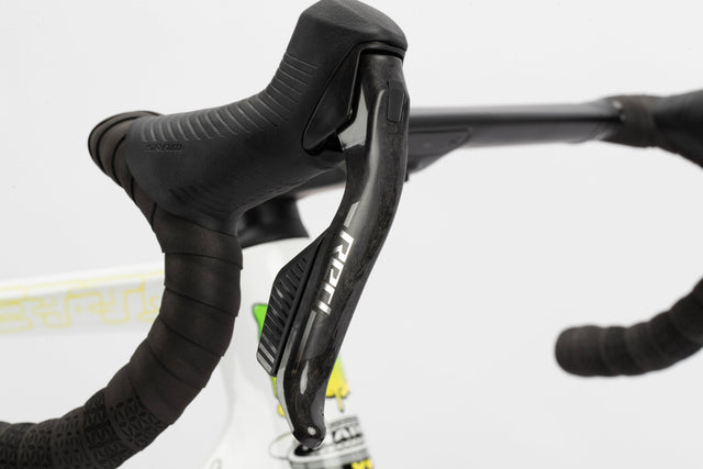 Haro Bikes Haro Bikes Rivette Carbon LTD - Gloss White / Electric Green Yellow &vert; fahrrad.de im Angebot