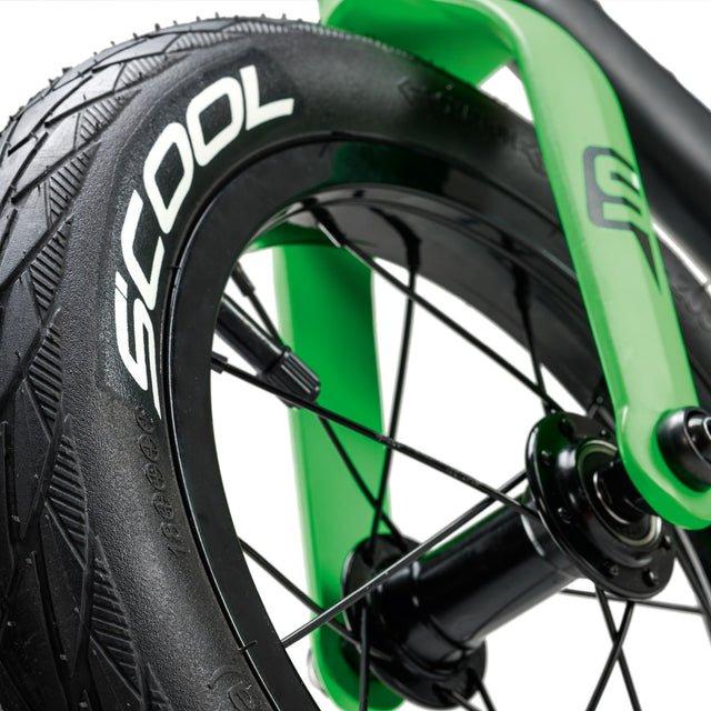 S'COOL S'COOL Junior Bikes pedeX Magnesium Laufrad Black/Green | fahrrad.de