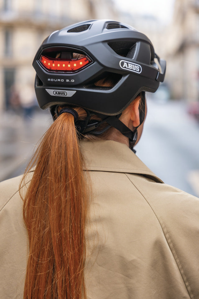 ABUS ABUS Aduro 3.0 LED Helm Urban race schwarz &vert; fahrrad.de Kostenloser Versand