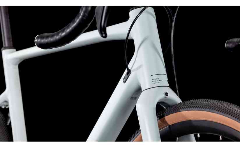 Cube Nuroad Race - 28 Zoll - Diamant - 2025 Räumungsverkauf