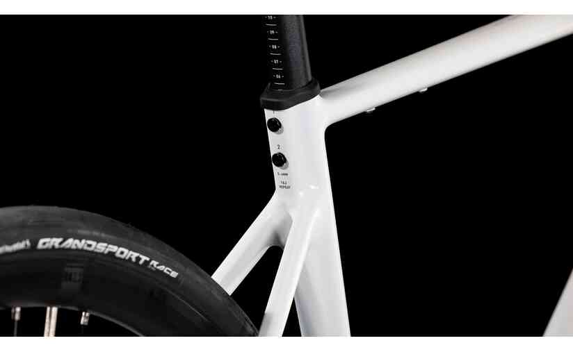 Cube Attain SLX - 28 Zoll - Diamant - 2025 Super Sparpreis